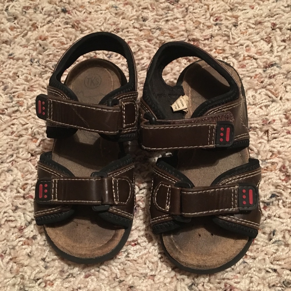 TKS Boys Toddler Size 8M Brown Sandals